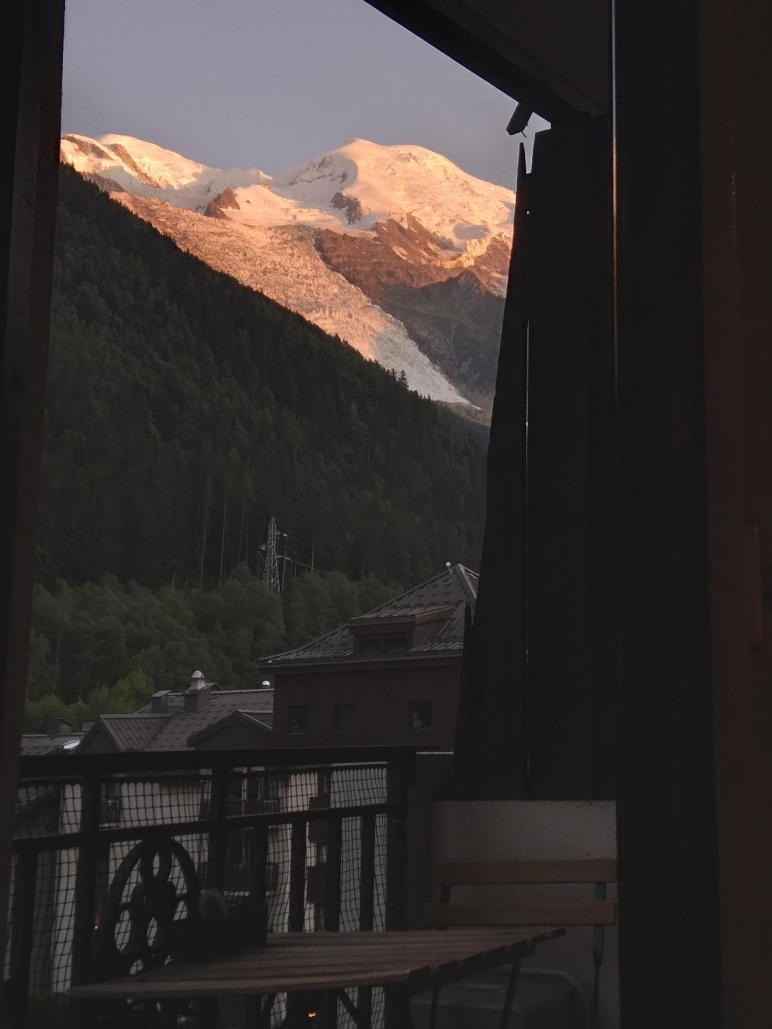 Cocon Douillet Au Pied De L'Aiguille Du Midi Apartment Chamonix Cameră foto
